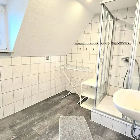 Monteurwohnung Mit Terrasse, 6 Zimmer, Voll Ausgestattet, Waesche Inklusive, Kostenfreier Parkplatz Und Wlan - Kp01 * Iserlohn