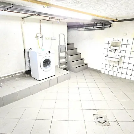 Monteurwohnung Mit Terrasse, 6 Zimmer, Voll Ausgestattet, Waesche Inklusive, Kostenfreier Parkplatz Und Wlan - Kp01 Appartement *