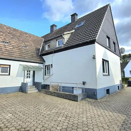 Monteurwohnung Mit Terrasse, 6 Zimmer, Voll Ausgestattet, Waesche Inklusive, Kostenfreier Parkplatz Und Wlan - Kp01 Daire Iserlohn