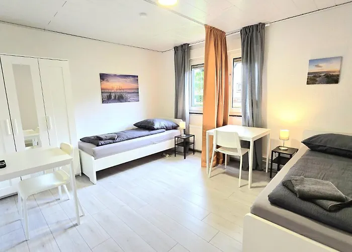 -cs24- Six With Terrace - Kp01